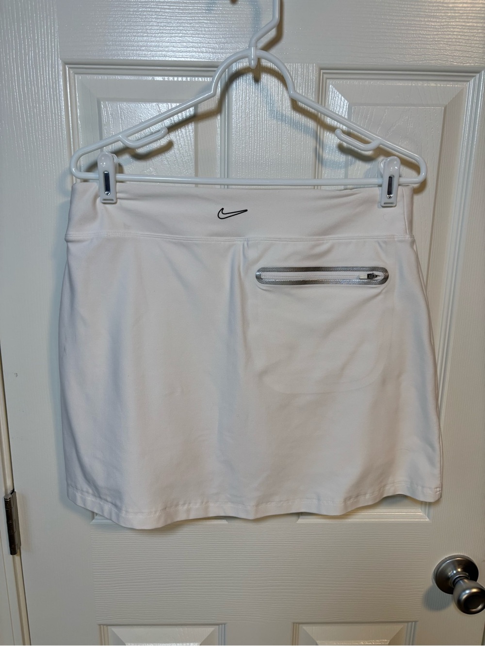 Nike Golf Tour Performance white golf shorts with pockets Size M - Picture 3 of 4